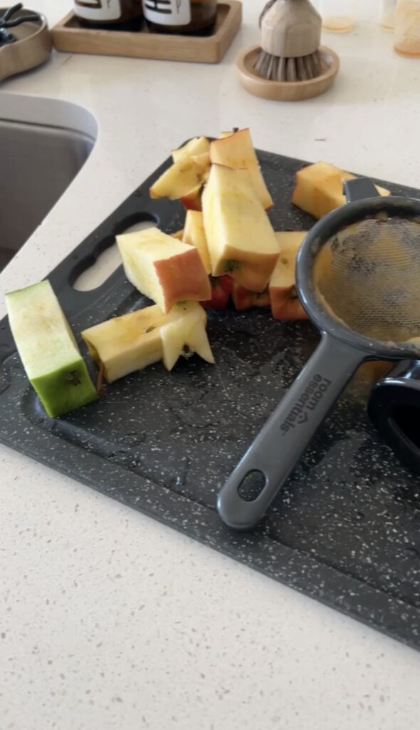 apple cores